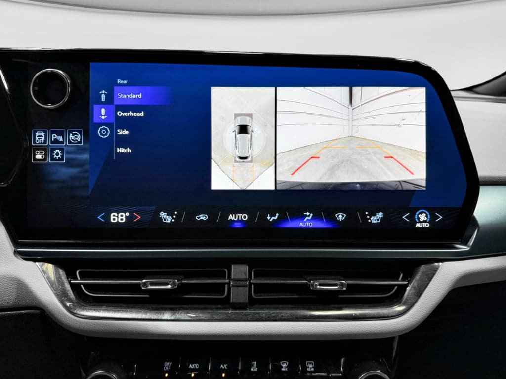 2025 Chevrolet Equinox EV view 14