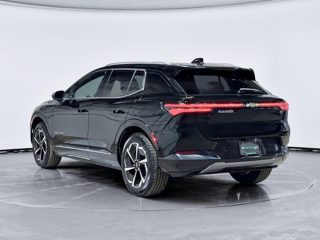 2025 Chevrolet Equinox EV view 2
