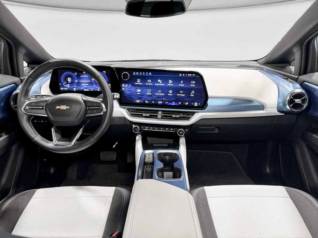 2025 Chevrolet Equinox EV view 16