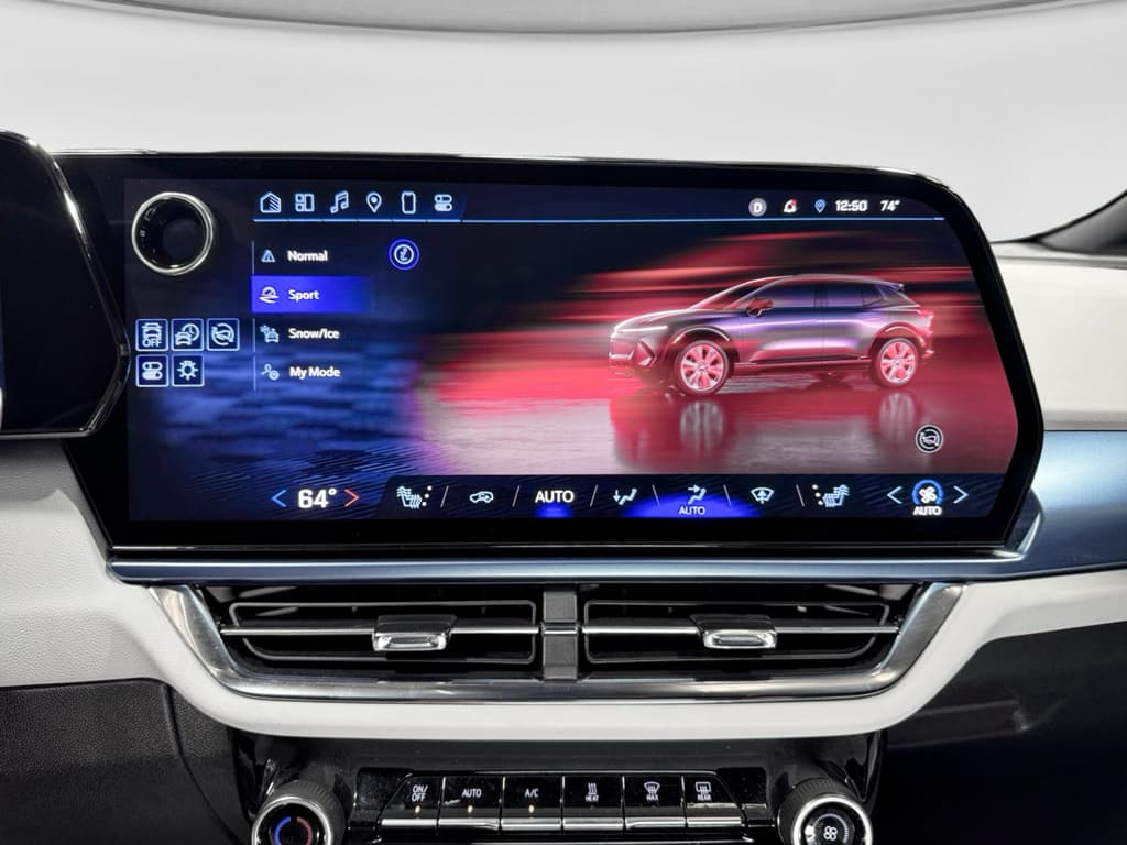 2025 Chevrolet Equinox EV view 10