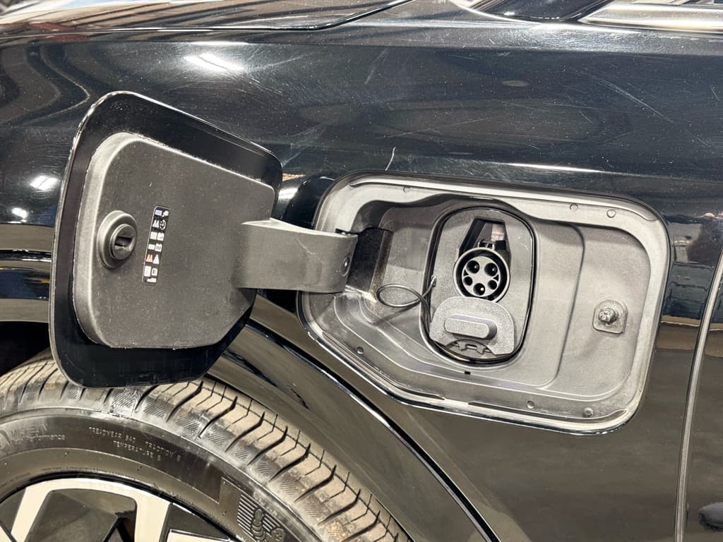 2025 Chevrolet Equinox EV view 5