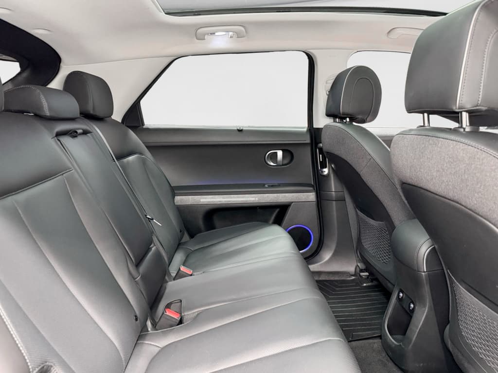 2023 Hyundai IONIQ 5 view 24