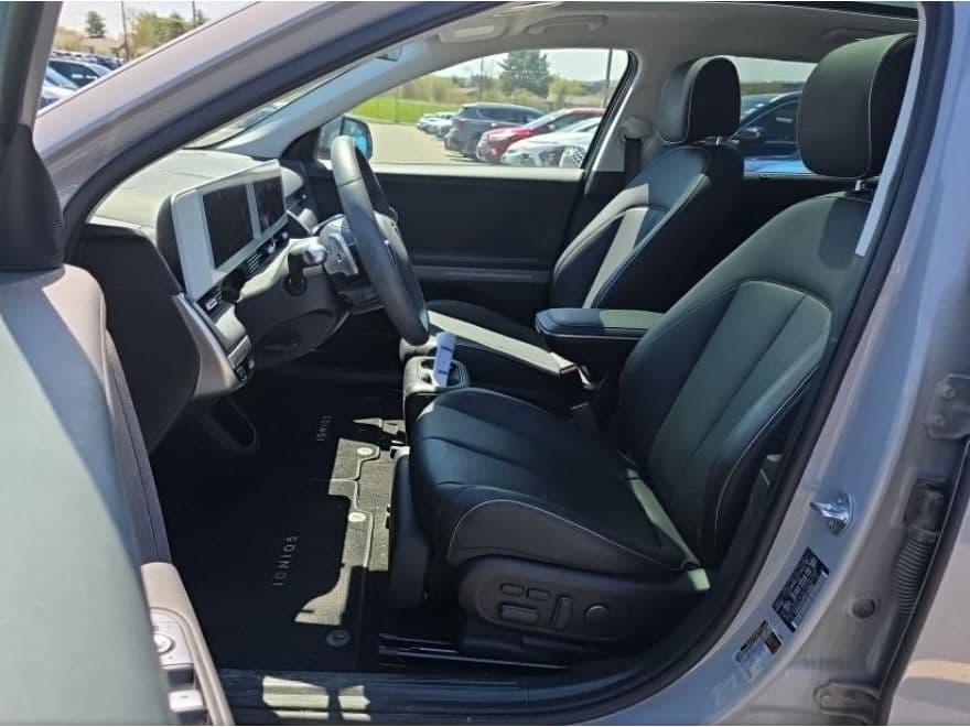 2023 Hyundai IONIQ 5 view 5