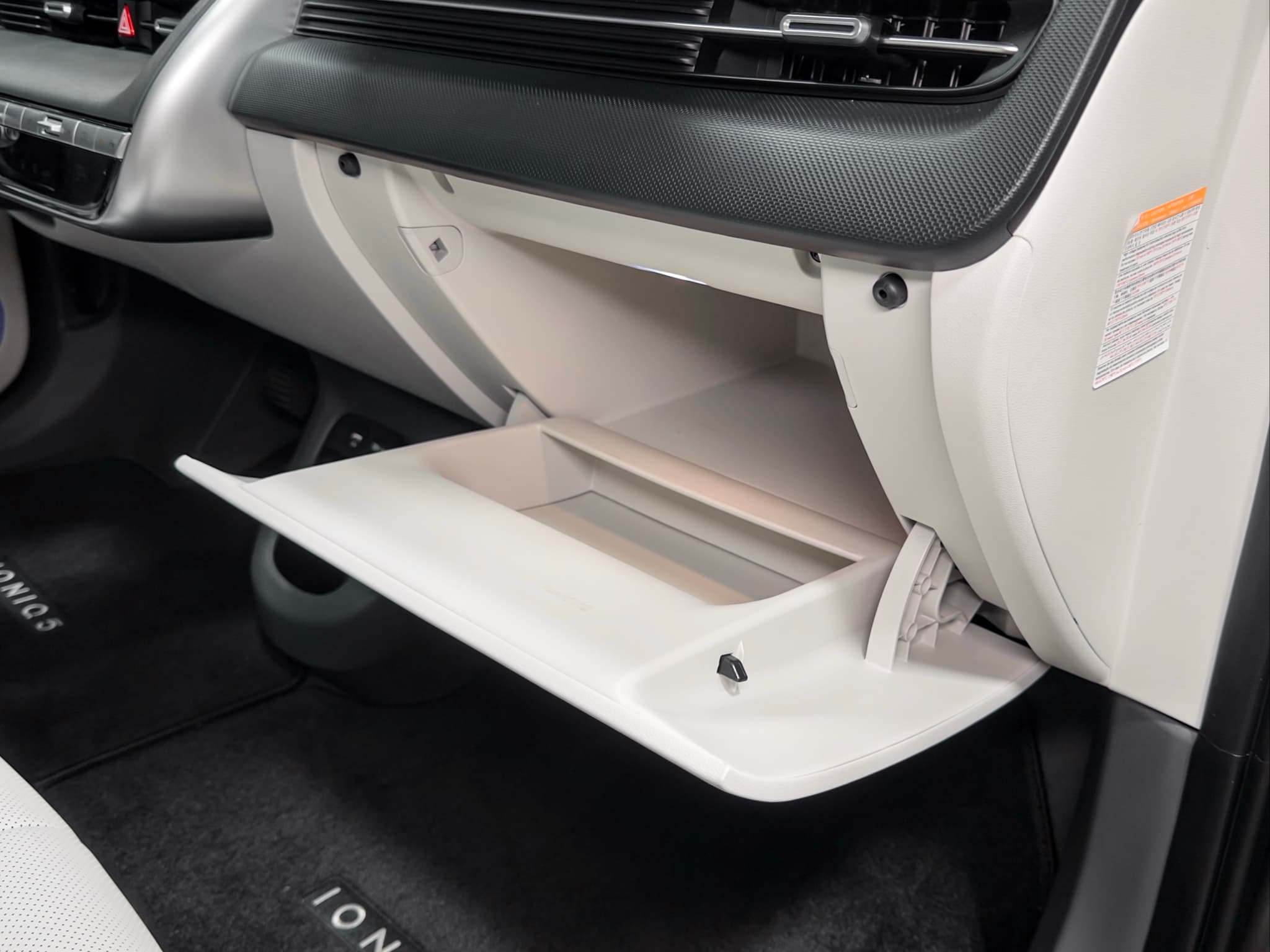 2023 Hyundai IONIQ 5 view 21