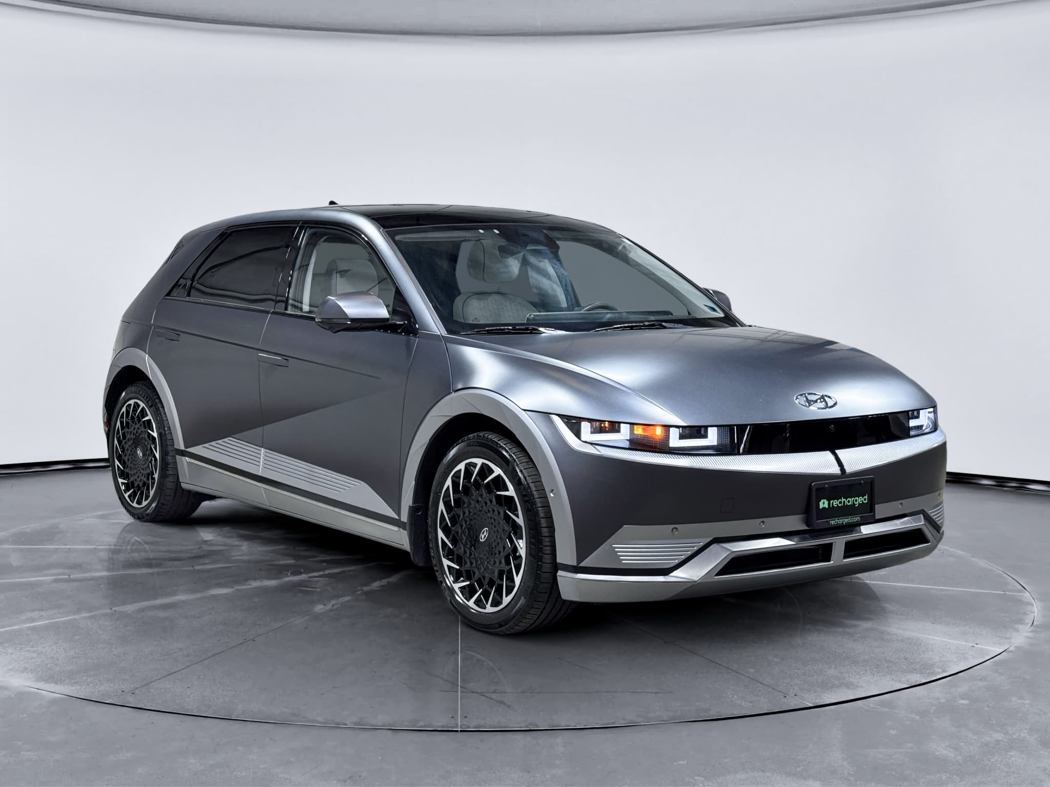 2023 Hyundai IONIQ 5 view 4
