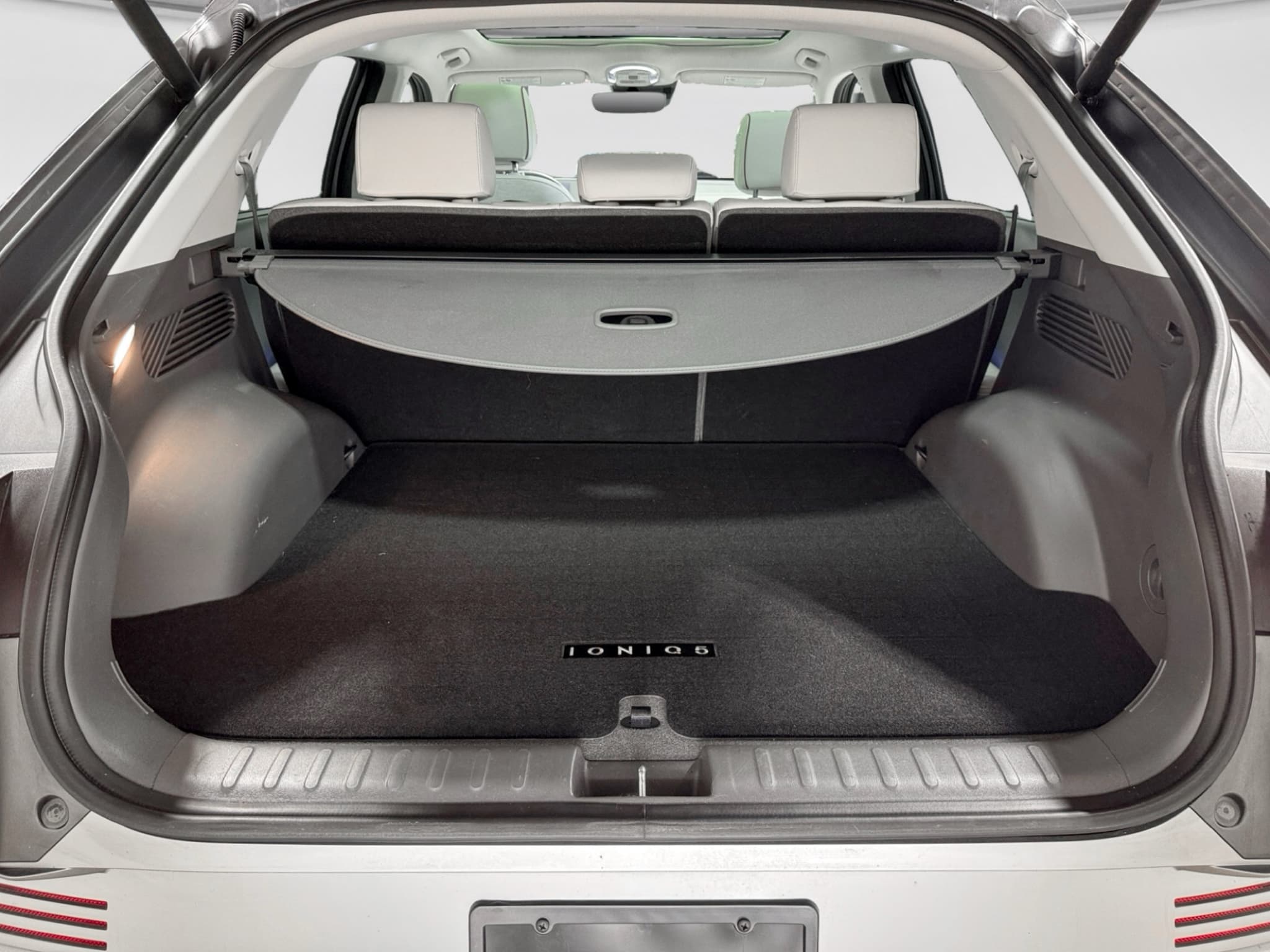 2023 Hyundai IONIQ 5 view 28