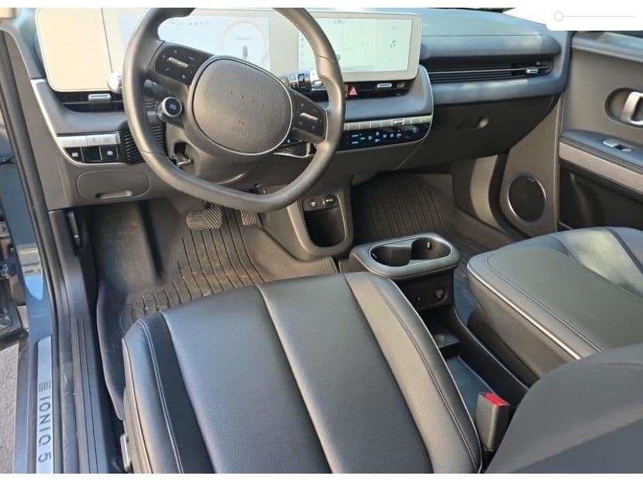 2023 Hyundai IONIQ 5 view 4