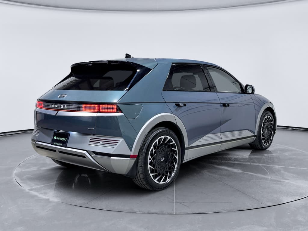 2023 Hyundai IONIQ 5 view 3