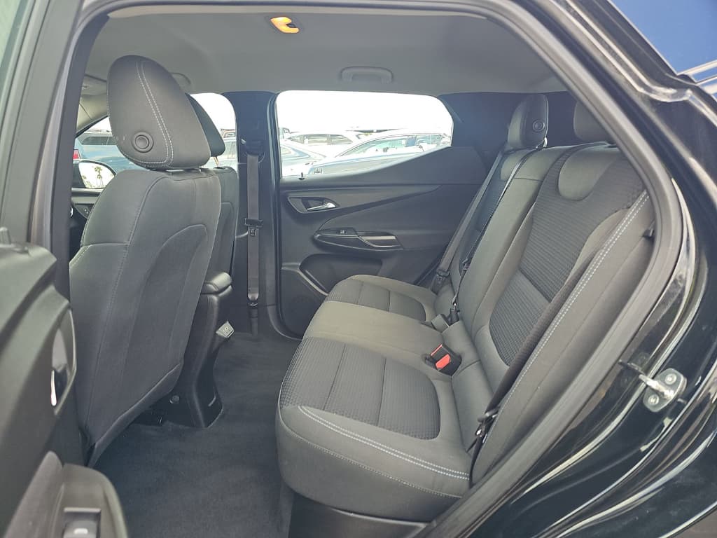 2023 Chevrolet Bolt EUV view 6