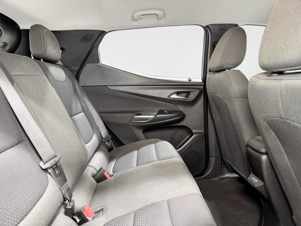 2023 Chevrolet Bolt EUV view 21
