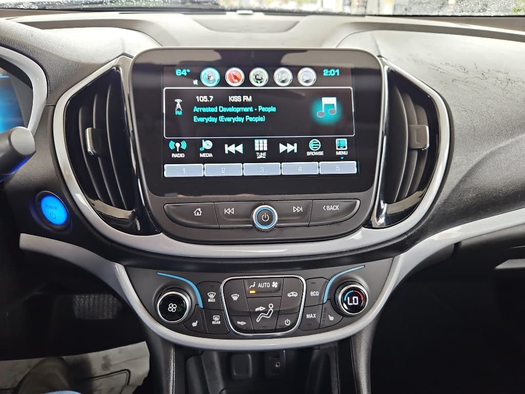 2017 Chevrolet Volt view 9