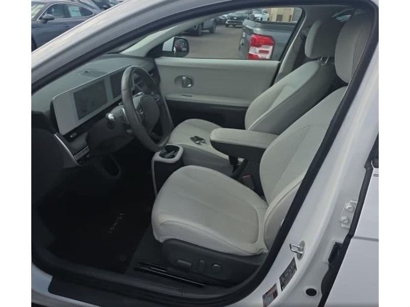 2023 Hyundai IONIQ 5 view 5