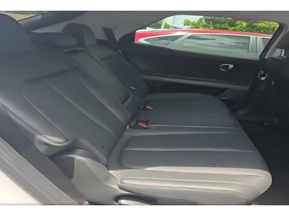 2023 Hyundai IONIQ 5 view 6
