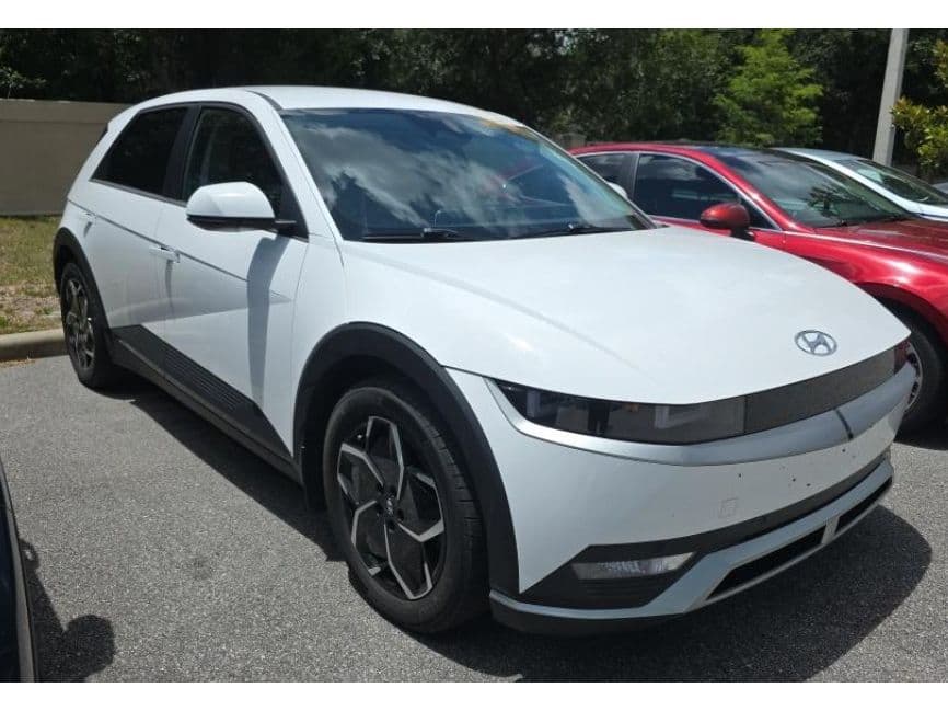 2023 Hyundai IONIQ 5 view 2