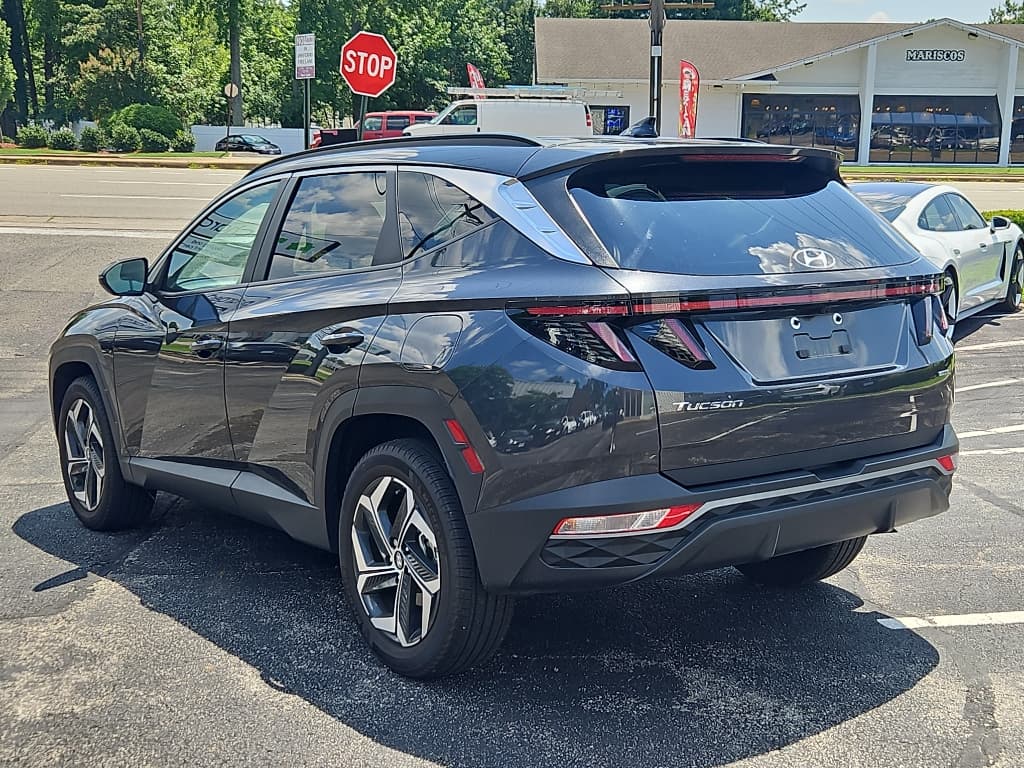 2023 Hyundai Tucson view 2