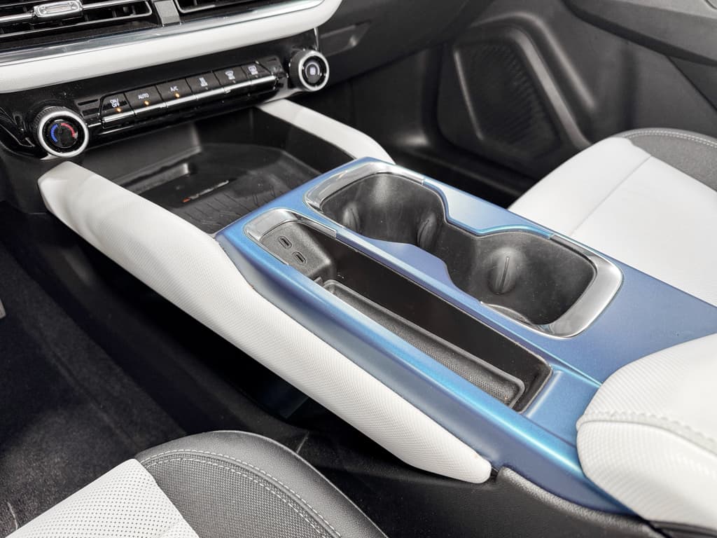 2025 Chevrolet Equinox EV view 18