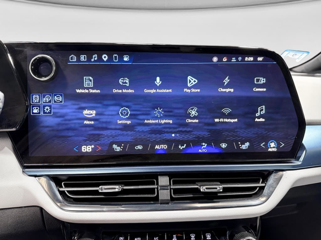 2025 Chevrolet Equinox EV view 10