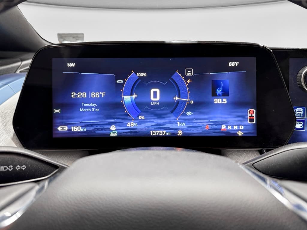 2025 Chevrolet Equinox EV view 8