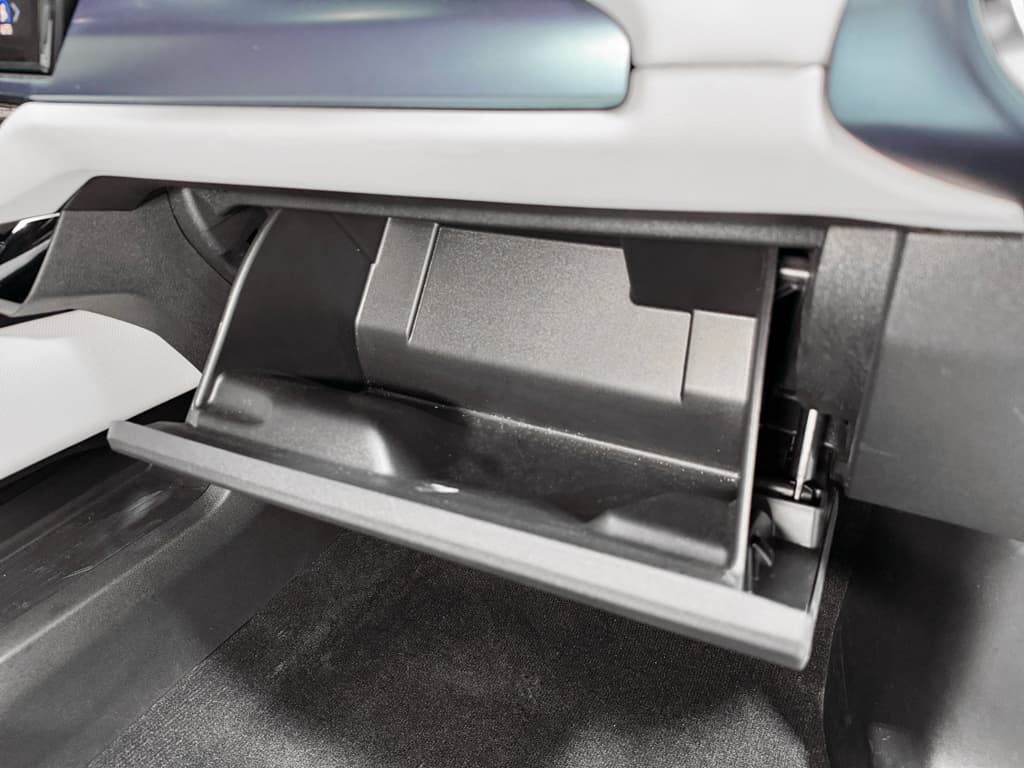 2025 Chevrolet Equinox EV view 19
