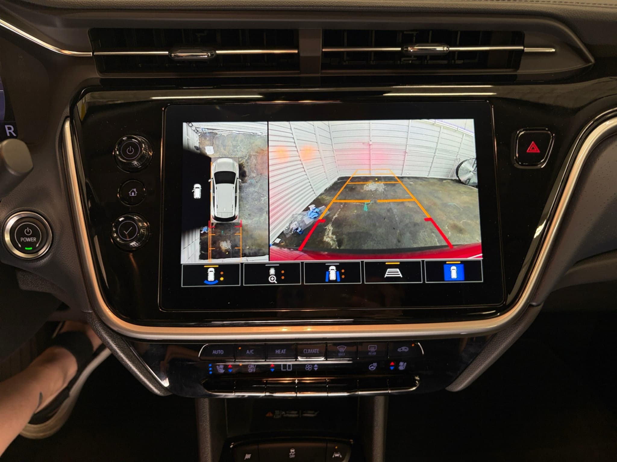 2023 Chevrolet Bolt EUV view 15