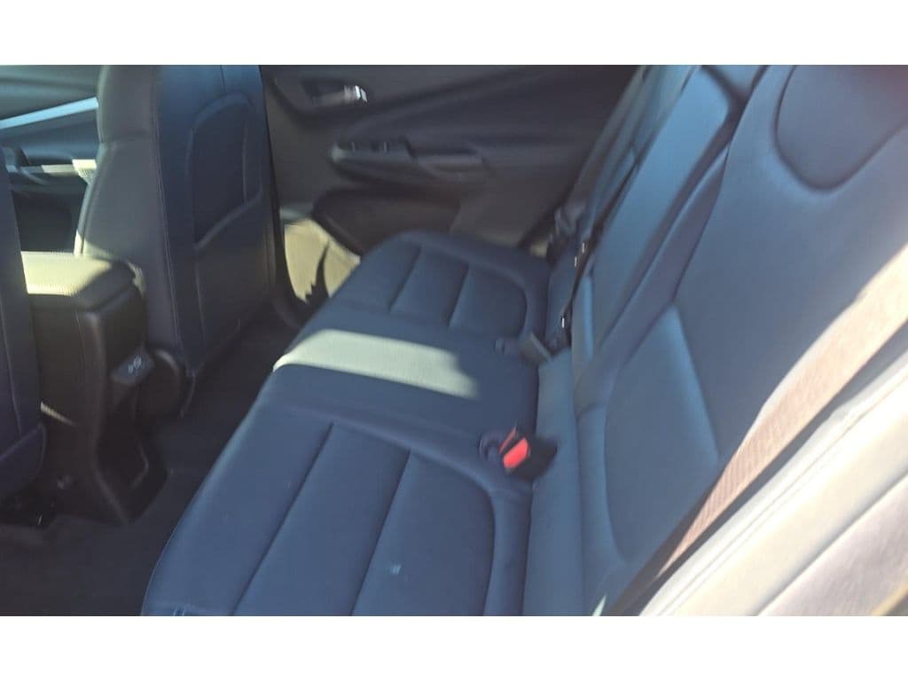 2023 Chevrolet Bolt EUV view 6