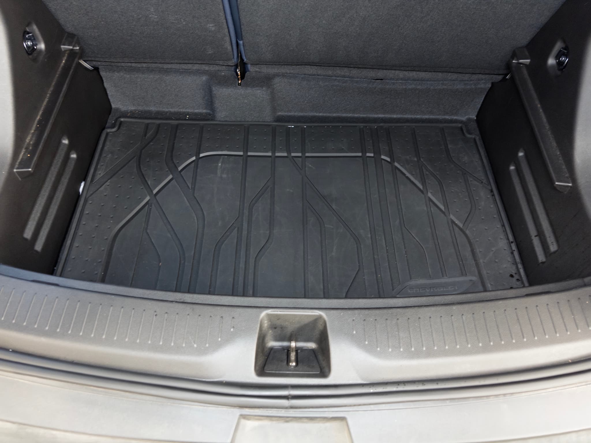 2023 Chevrolet Bolt EUV view 26