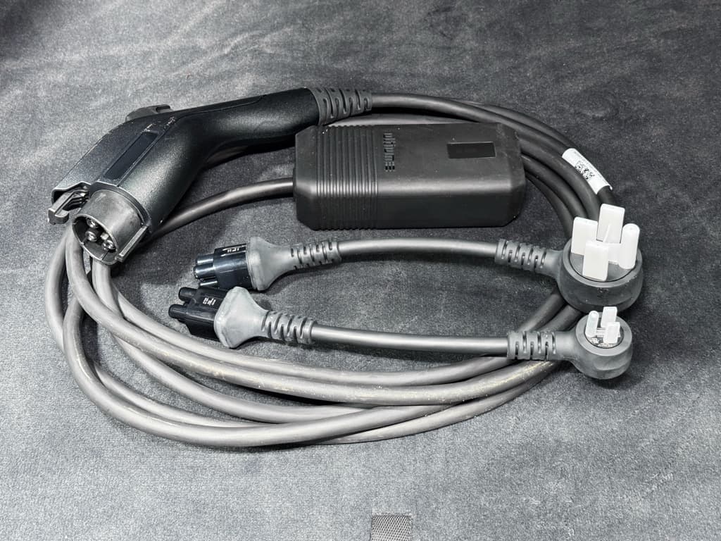 2025 Chevrolet Equinox EV view 6