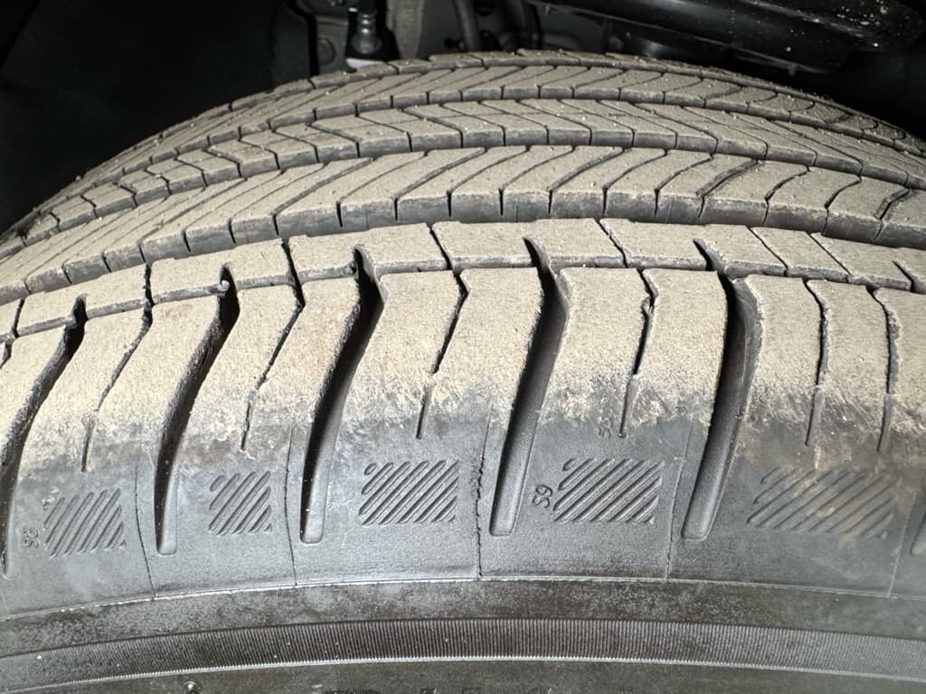 2025 Chevrolet Equinox EV view 33