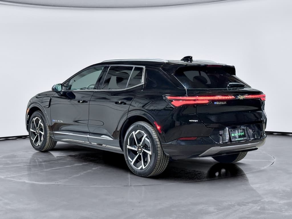2025 Chevrolet Equinox EV view 2