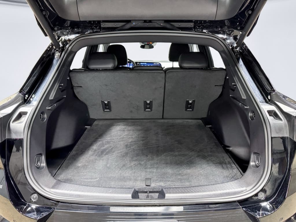 2025 Chevrolet Equinox EV view 26