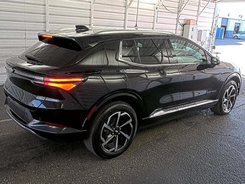 2025 Chevrolet Equinox EV view 3