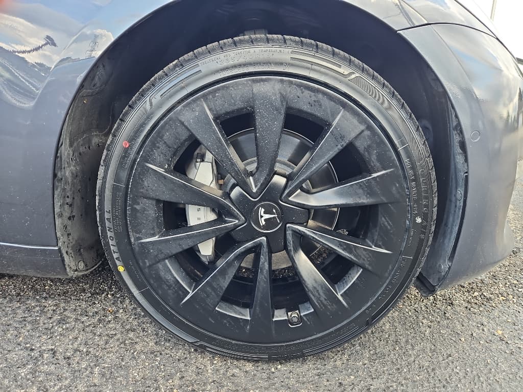 2022 Tesla Model 3 view 29