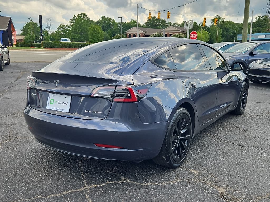 2022 Tesla Model 3 view 3