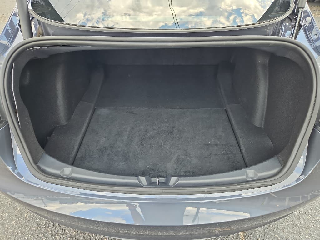 2022 Tesla Model 3 view 16