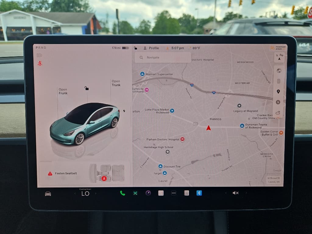 2022 Tesla Model 3 view 9