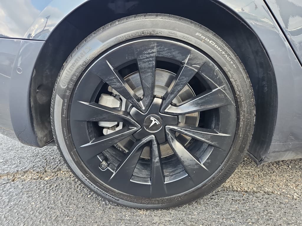 2022 Tesla Model 3 view 27