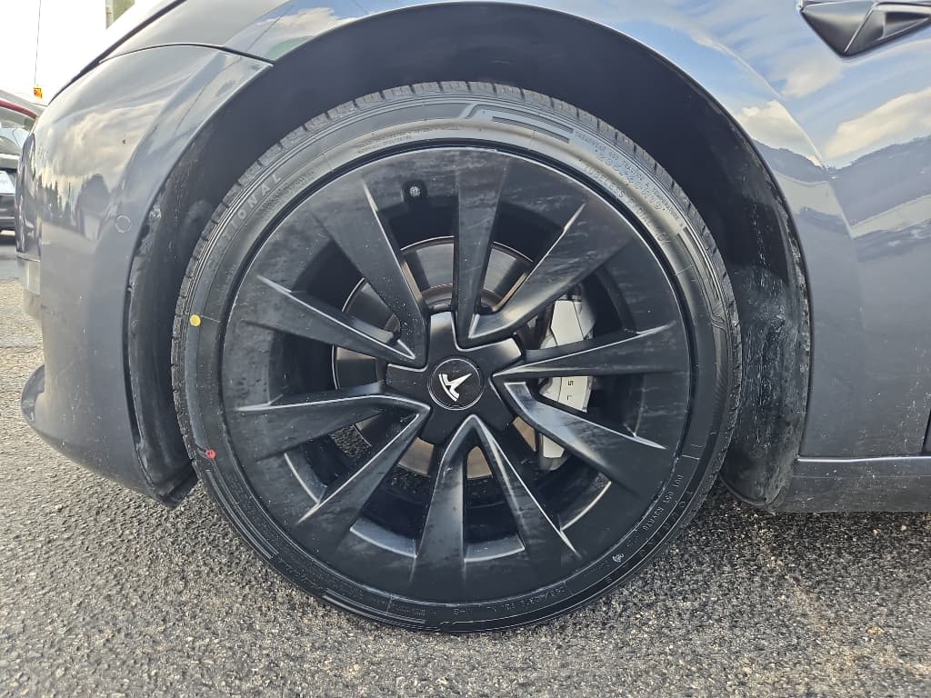 2022 Tesla Model 3 view 23