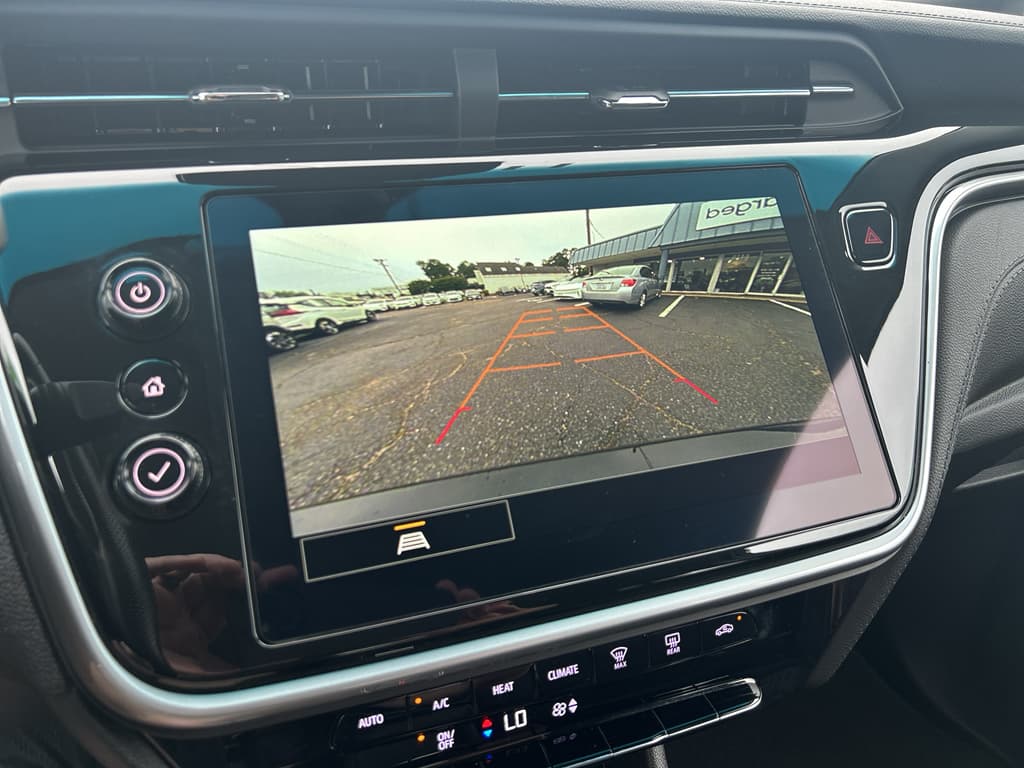2023 Chevrolet Bolt EV view 11