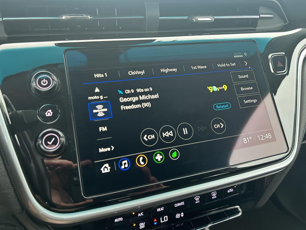 2023 Chevrolet Bolt EV view 9