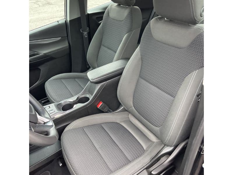 2023 Chevrolet Bolt EV view 9
