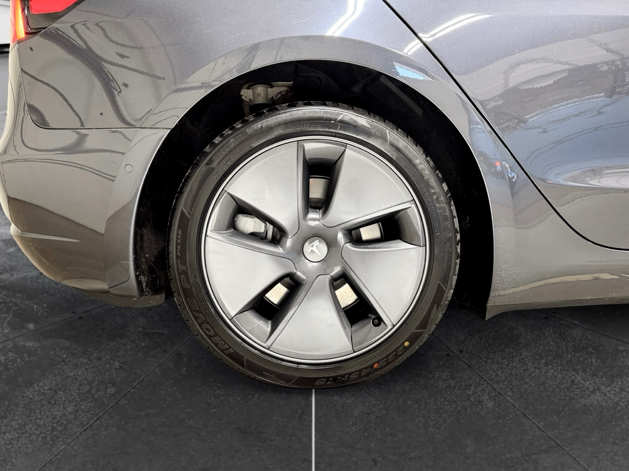 2022 Tesla Model 3 view 33