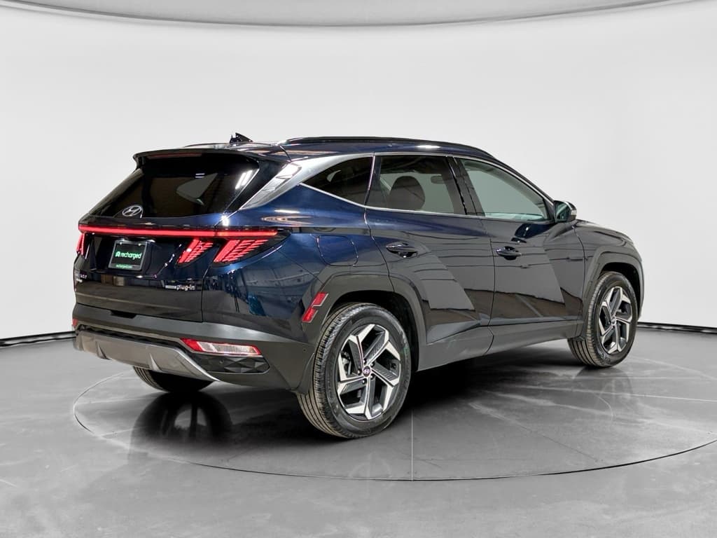 2024 Hyundai Tucson Plug-In Hybrid view 3