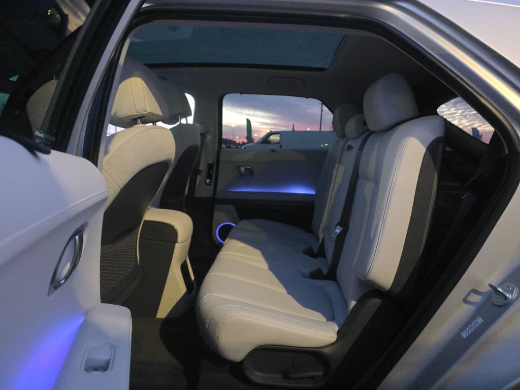 2023 Hyundai IONIQ 5 view 6