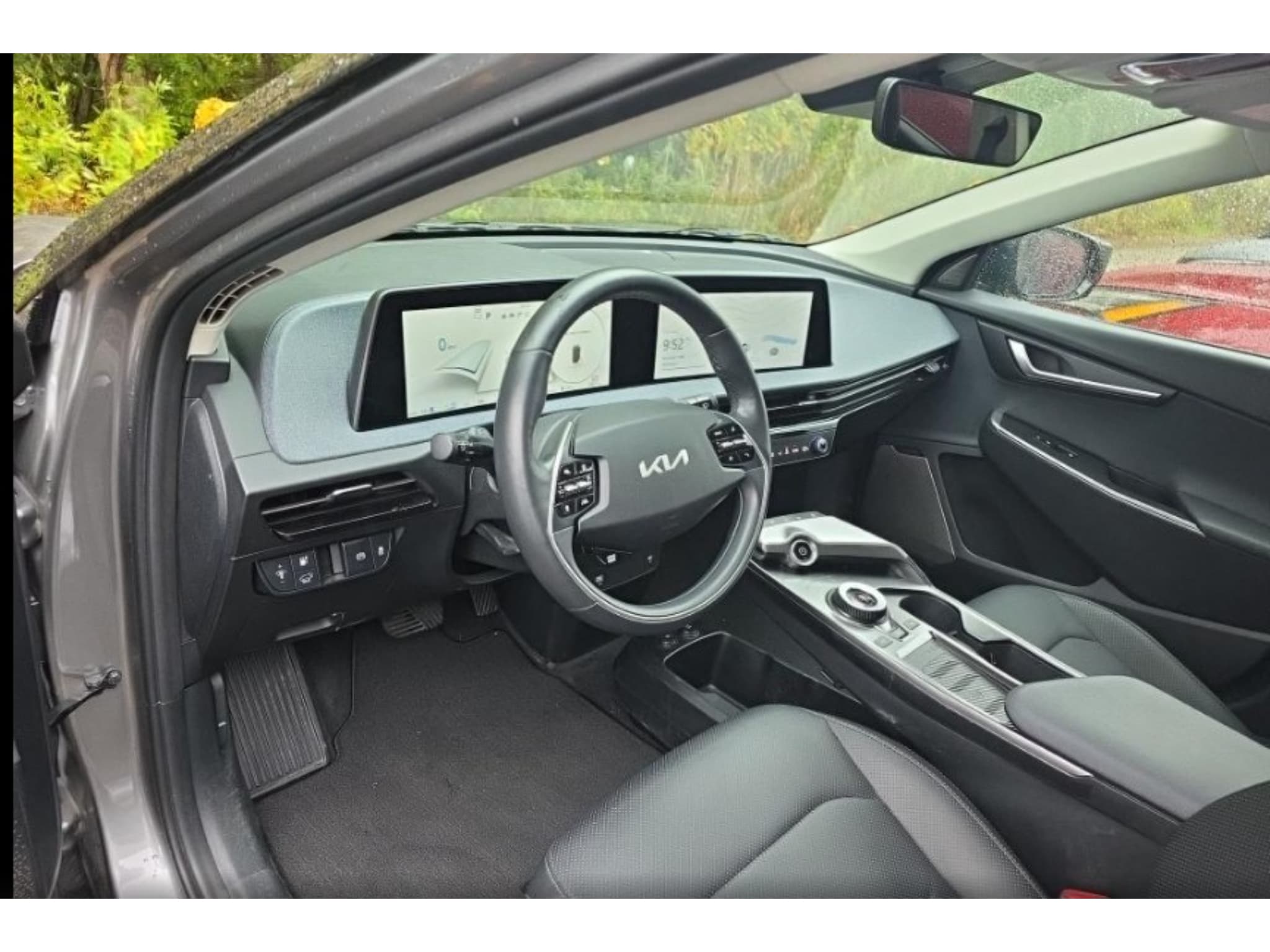 2024 Kia EV6 view 7