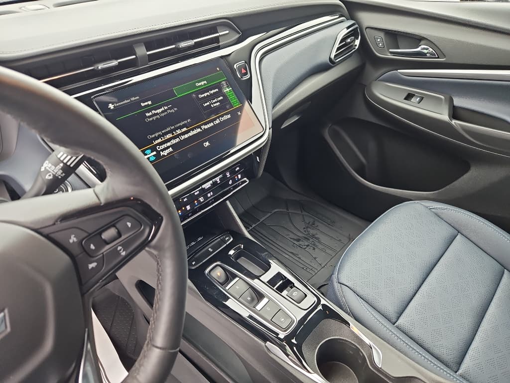 2023 Chevrolet Bolt EUV view 16