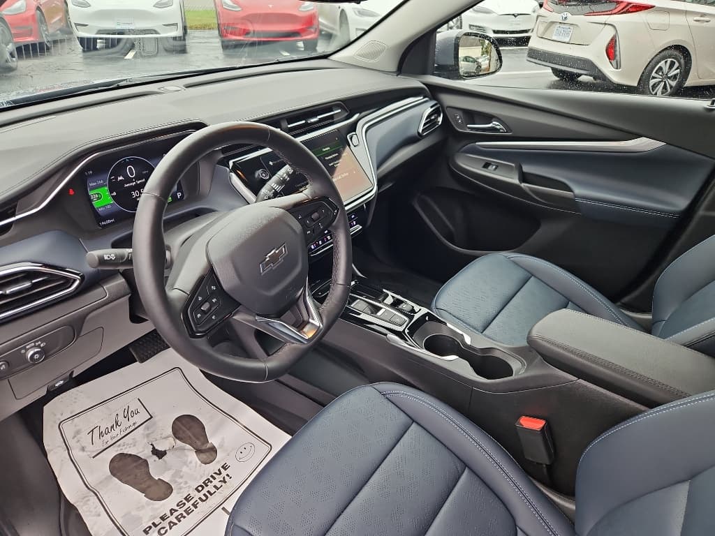 2023 Chevrolet Bolt EUV view 15