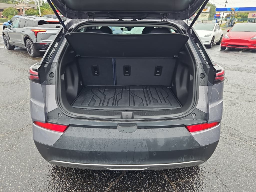 2023 Chevrolet Bolt EUV view 22