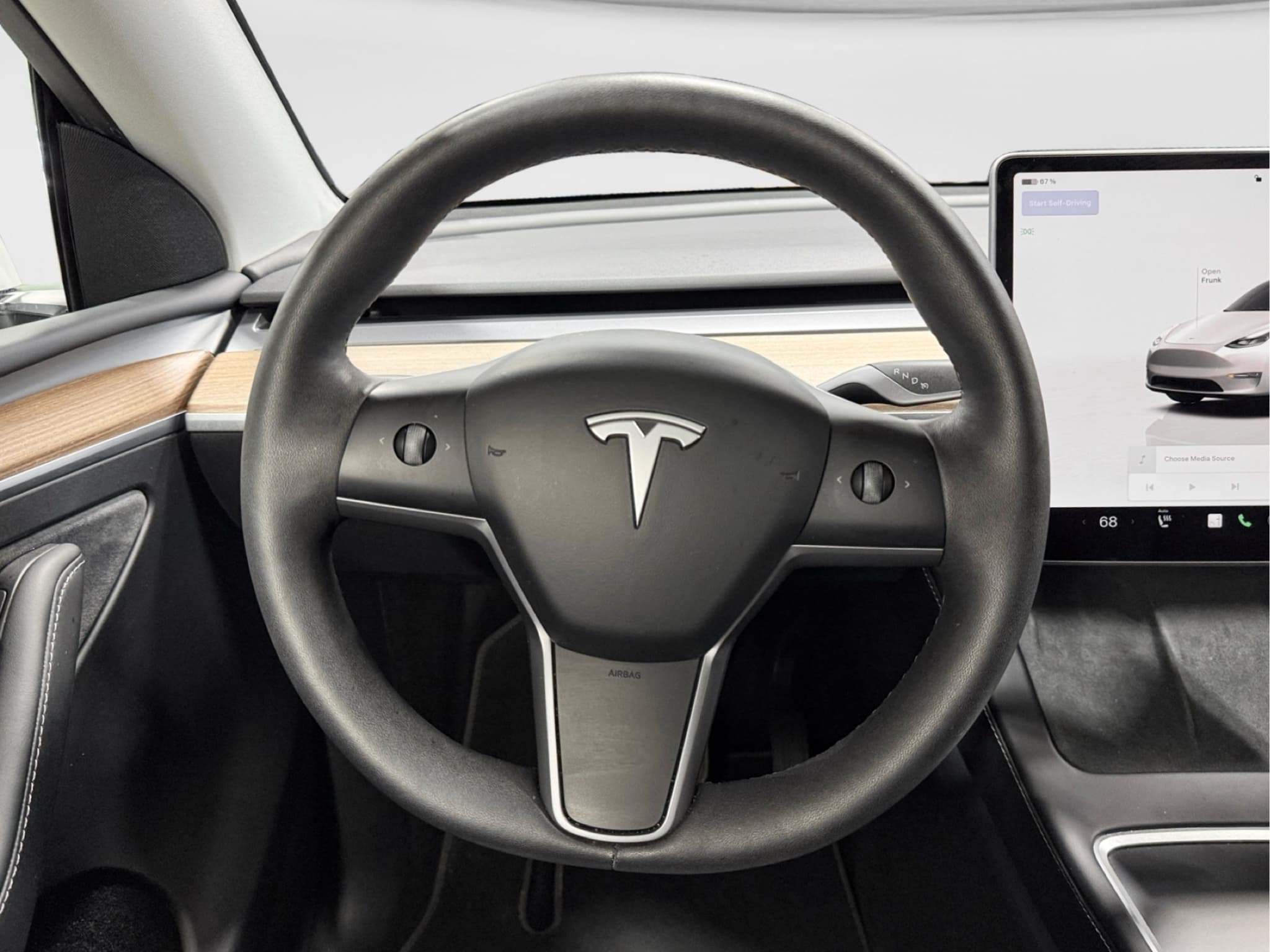 2024 Tesla Model Y view 7