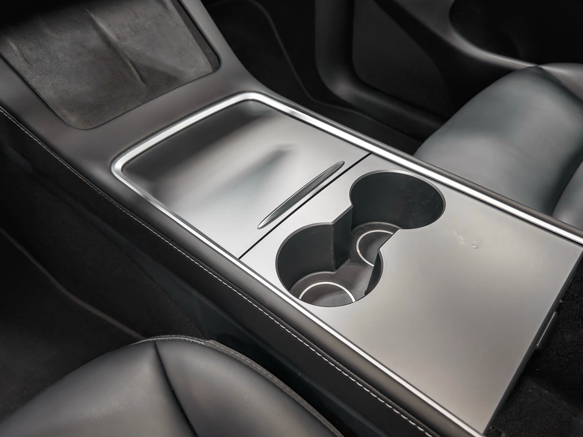 2024 Tesla Model Y view 17