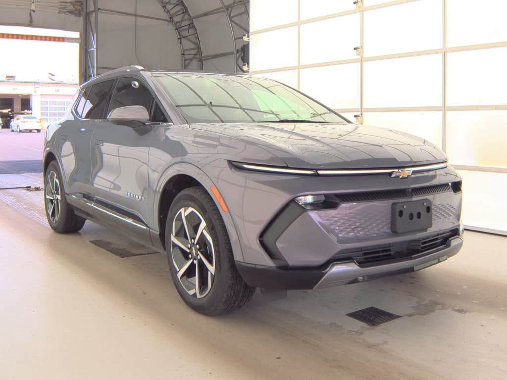 2025 Chevrolet Equinox EV view 2